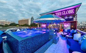 The Globe Hotel, Bar & Restaurant